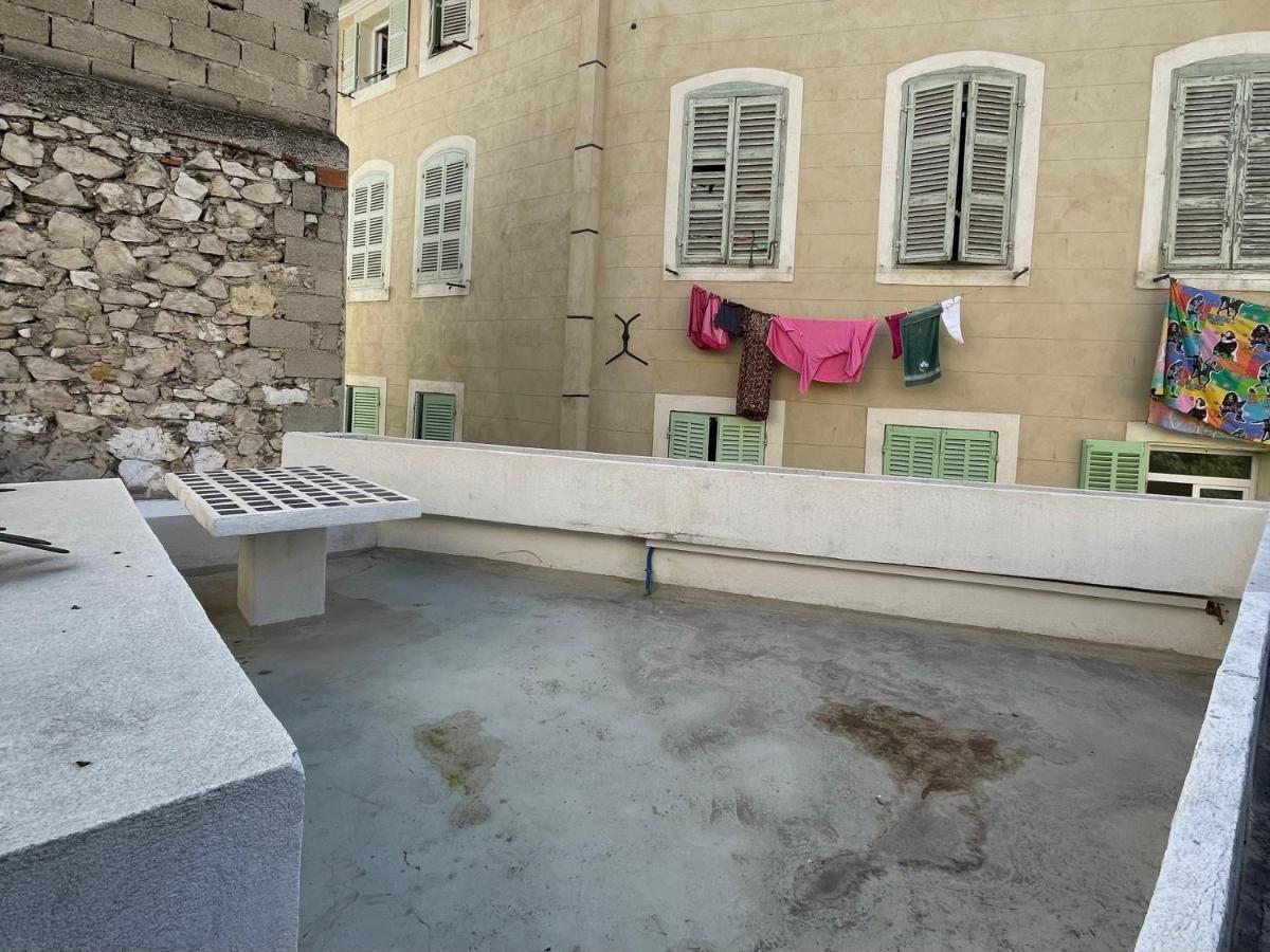 Residence Les Hauts De Saint Charles Marseille Luaran gambar